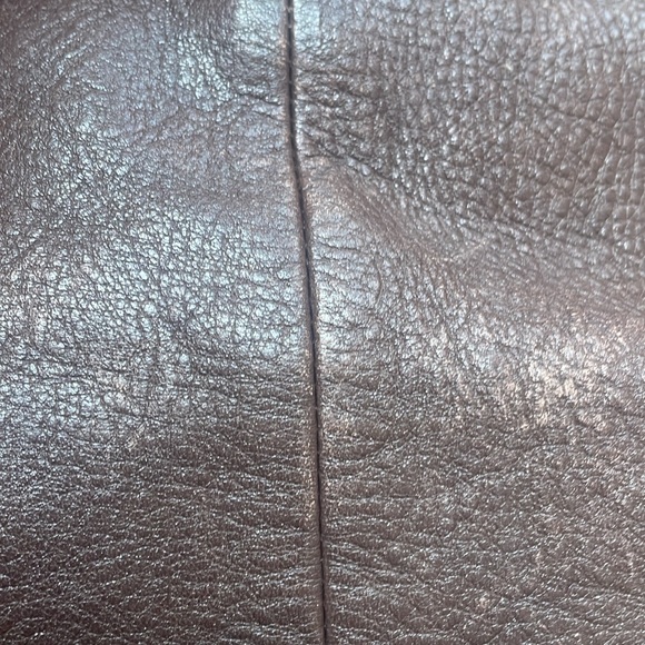 Coach - Picture 12 of 12